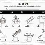 Blog Hoppin': Free R-Controlled Vowel Activities! with regard to R Controlled Vowels Worksheet